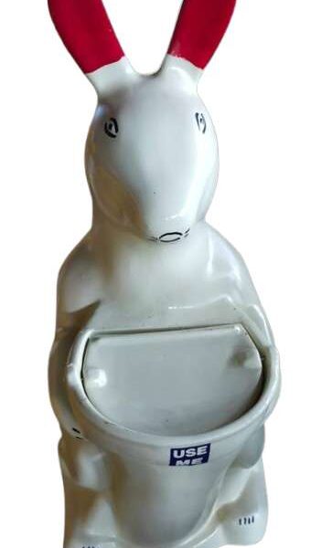 Rabbit shape dustbin