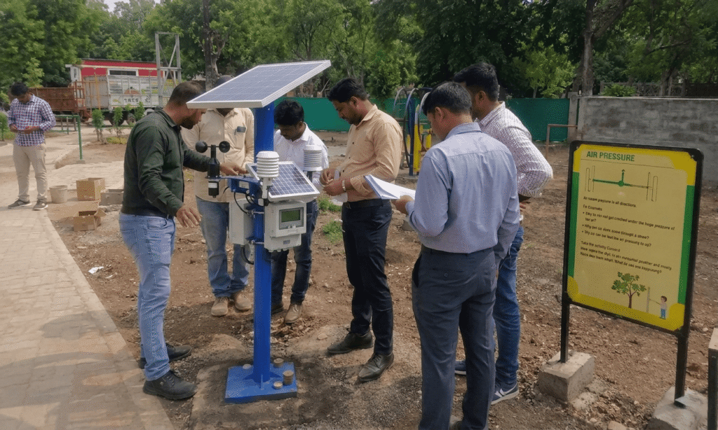 Science Park Equipment for Government Schools & Tenders project planning and installation